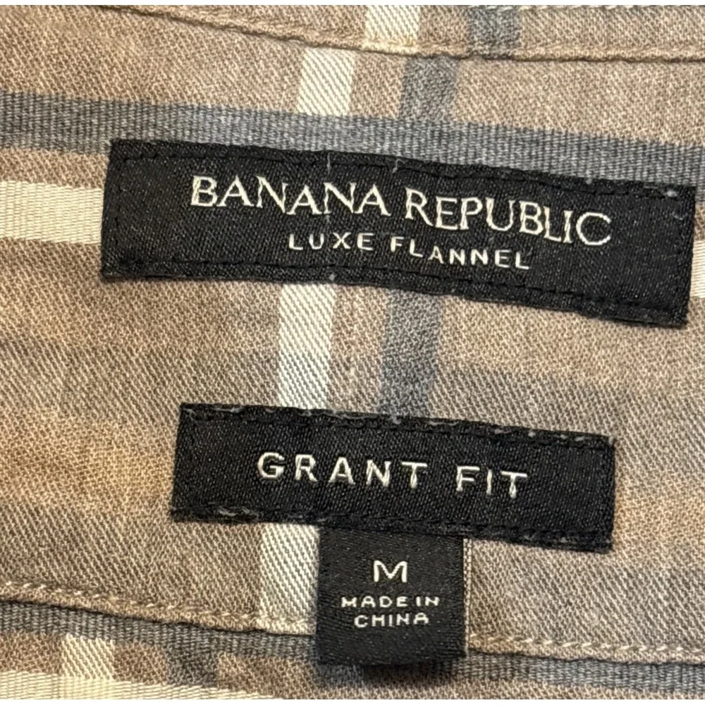 Banana Republic Luxe Flannel Grant Fit Mens Button Up Shirt M Tan Gray Plaid